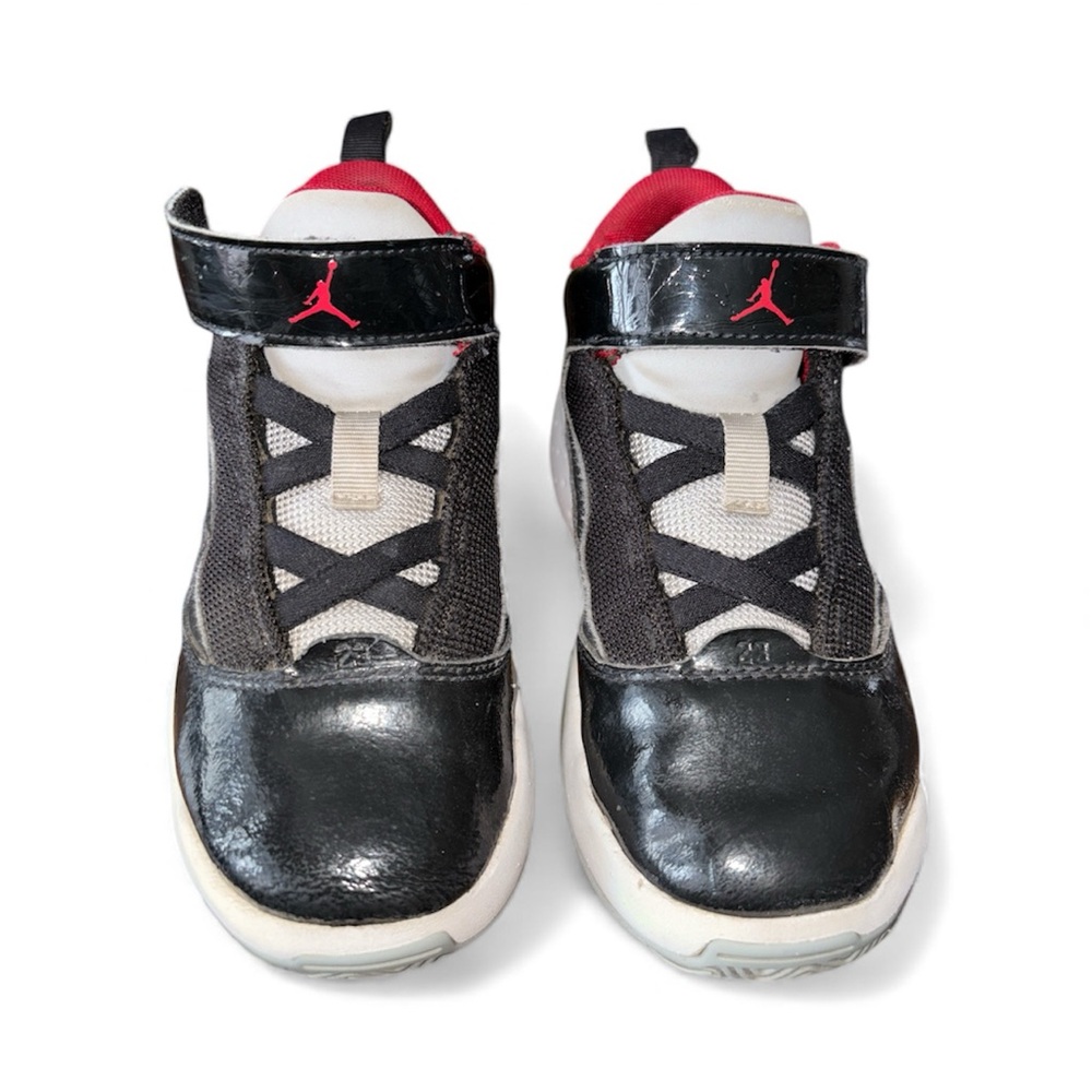 Jordan Kids Black and Red Sneakers 12.5c